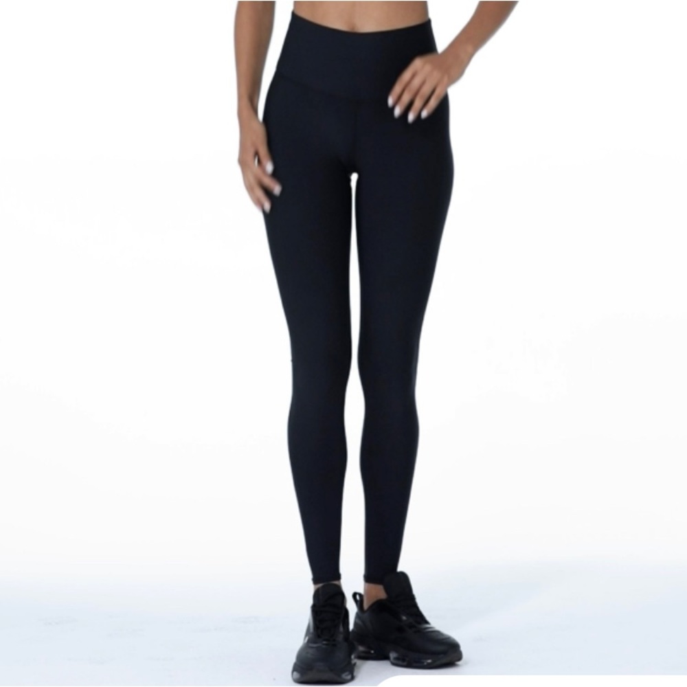 Alo Large Black High-Waist Airlift Legging